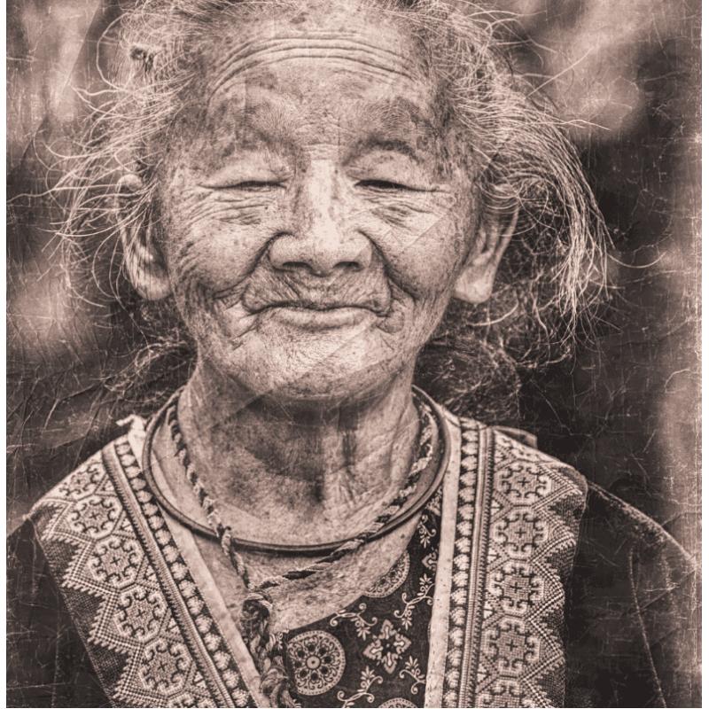 CADRE 60X80 "FEMME D'ASIE"